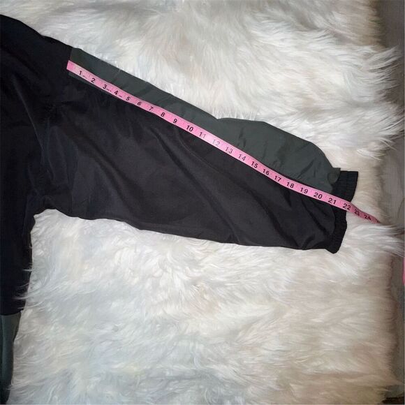 Bill Blass Vintage Men's XL Green Black Windbreaker Jacket Full Zip Casual - Picture 11 of 11